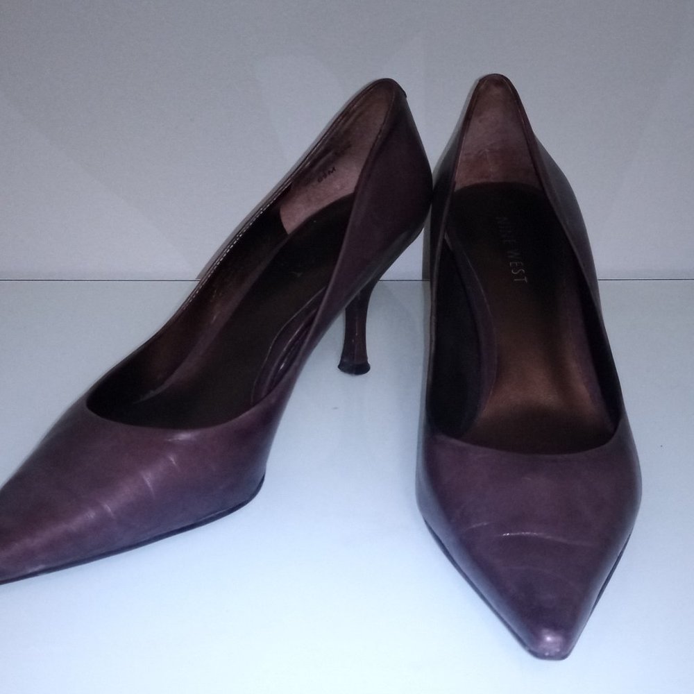 Nine West Leather Pointed Toe Dress Heels 2-inch Size 6.5 (37)